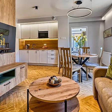 Widokowe Panorama Karkonoszy By Royal Aparts アパート カルパッチ