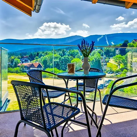 Widokowe Panorama Karkonoszy By Royal Aparts アパート *