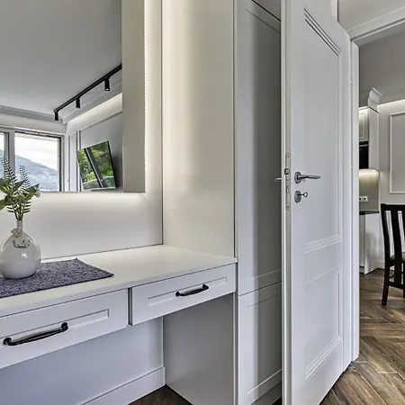 Widokowe Panorama Karkonoszy By Royal Aparts アパート カルパッチ